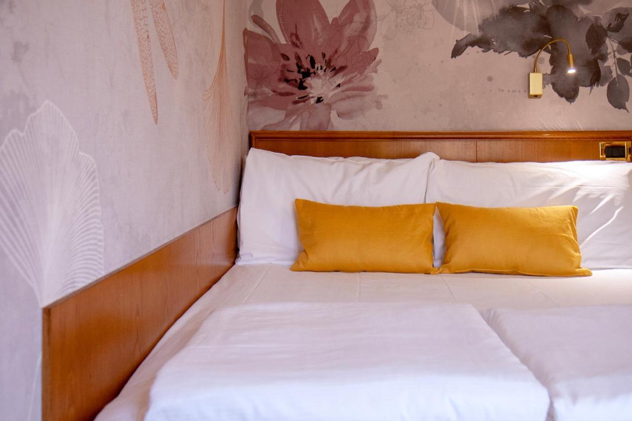 Hotel Metropole Grado Bagian luar foto